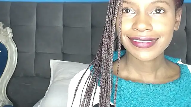 Aliis Love online show from 11.18.25