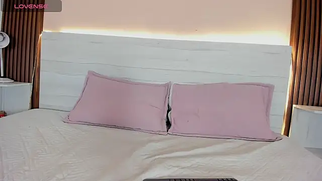 Snapshot of esmeralda_4_ chatting on 11.07.25 esmeralda 4 online show from 11.07.25