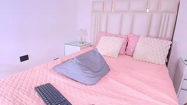 alanarose18 online show from 05.11.26