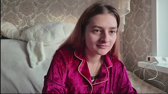 Snapshot of SweetLiaison chatting on 11.19.25 SweetLiaison online show from 11.19.25