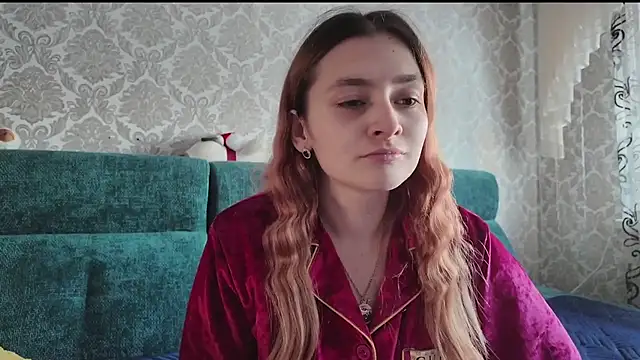 Snapshot of SweetLiaison chatting on 02.05.26 SweetLiaison online show from 02.05.26