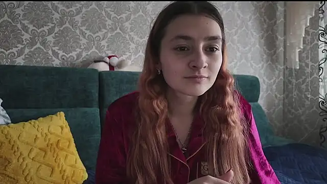 Snapshot of SweetLiaison chatting on 02.15.26 SweetLiaison online show from 02.15.26