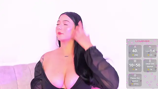 Snapshot of arianna_56 chatting on 11.13.25 arianna 56 online show from 11.13.25