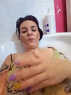 Snapshot of olga_tentation chatting on 11.19.25 olga tentation online show from 11.19.25