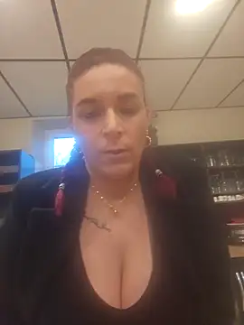 Snapshot of olga_tentation chatting on 11.22.25 olga tentation online show from 11.22.25