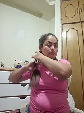 Snapshot of Laurenwc chatting on 11.17.25 Laurenwc online show from 11.17.25