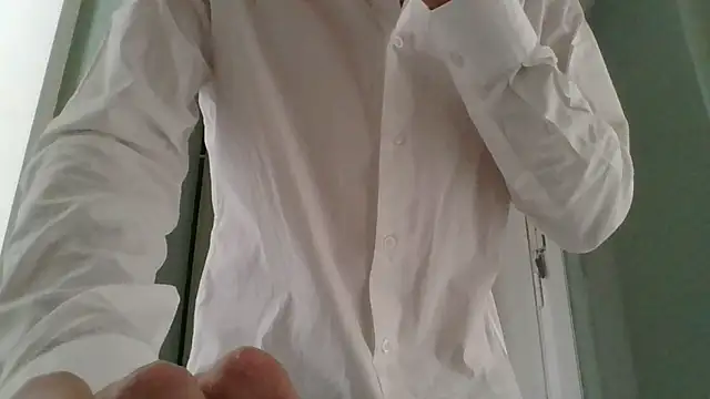 Snapshot of CuteDaddy92 chatting on 11.24.25 CuteDaddy92 online show from 11.24.25