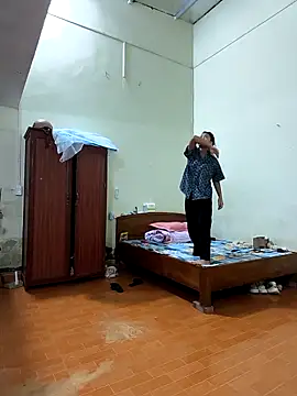 Lynly k2 online show from 03.18.26