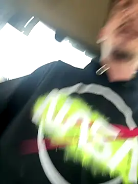 Snapshot of Dildapassivella chatting on 11.14.25 Dildapassivella online show from 11.14.25