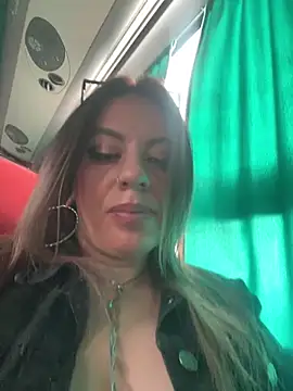 ariannawil online show from 03.30.26