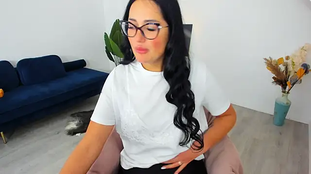 AnyaEvy online show from 04.20.26