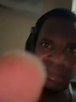 Snapshot of CrookedBeaut chatting on 02.26.26 CrookedBeaut online show from 02.26.26