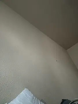 Snapshot of CrookedBeaut chatting on 03.03.26 CrookedBeaut online show from 03.03.26