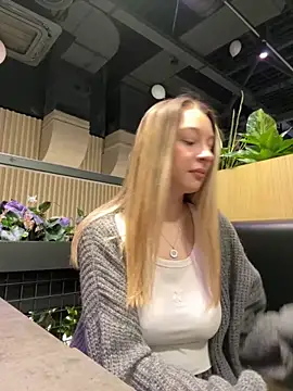 SashaCatt online show from 11.16.25