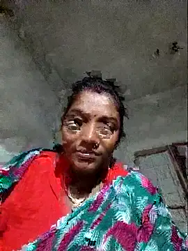 Snapshot of vipmonalisha chatting on 11.17.25 vipmonalisha online show from 11.17.25