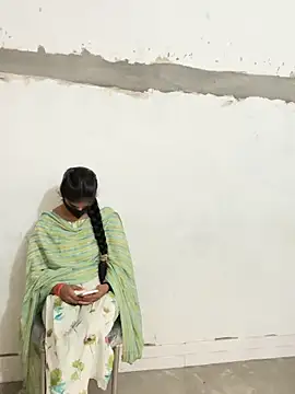 Snapshot of Sunita-collage chatting on 11.10.25 Sunita-collage online show from 11.10.25