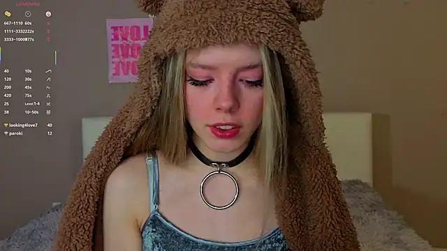 TiffinyMergist online show from 01.18.26