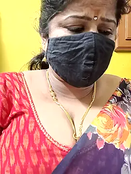 Snapshot of Dhiksha-Rani chatting on 11.20.25 Dhiksha-Rani online show from 11.20.25