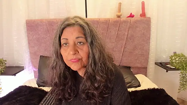 Victoriaa Anderson online show from 04.15.26