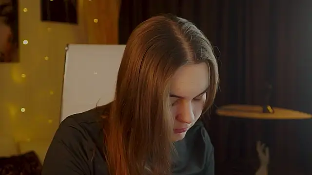 Snapshot of FrancescaCavaliere chatting on 12.03.25 FrancescaCavaliere online show from 12.03.25