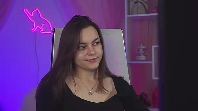 Snapshot of FrancescaCavaliere chatting on 05.28.26 FrancescaCavaliere online show from 05.28.26