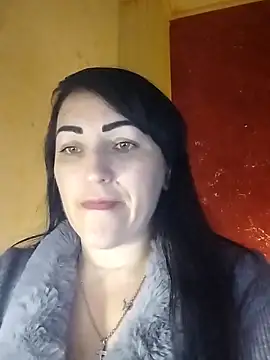 Snapshot of ArianaXFresh chatting on 12.05.25 ArianaXFresh online show from 12.05.25