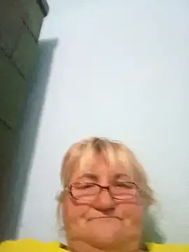 Snapshot of MilaTamila456 chatting on 11.18.25 MilaTamila456 online show from 11.18.25