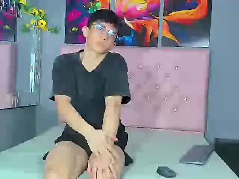 ElanGiraldo online show from 02.13.26