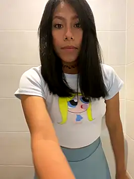 Snapshot of Katherinm chatting on 11.13.25 Katherinm online show from 11.13.25