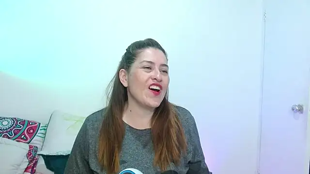 Snapshot of dayan_hanks chatting on 02.27.26 dayan hanks online show from 02.27.26