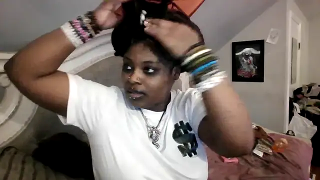 Dusaa  online show from 12.21.25