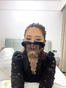 Snapshot of abv2533 chatting on 11.10.25 abv2533 online show from 11.10.25