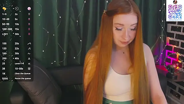 Snapshot of BellaQueennss chatting on 12.03.25 BellaQueennss online show from 12.03.25