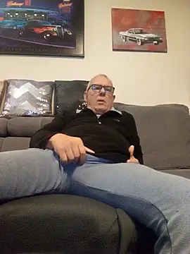 Snapshot of andy-1961 chatting on 11.15.25 andy-1961 online show from 11.15.25