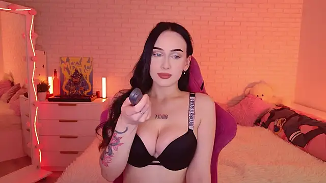 Darineko  online show from 04.01.26