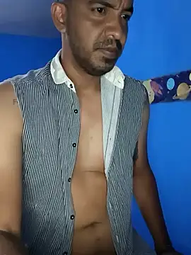 Snapshot of loboalexxx chatting on 11.10.25 loboalexxx online show from 11.10.25