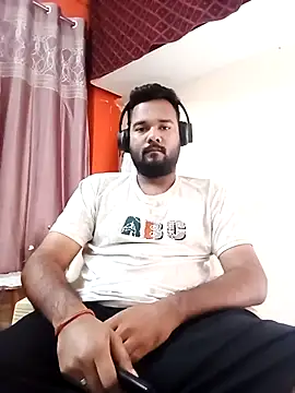 Snapshot of Hary_kq chatting on 11.10.25 Hary kq online show from 11.10.25