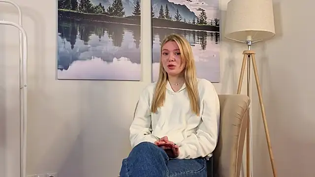 ToyaBosques online show from 11.10.25