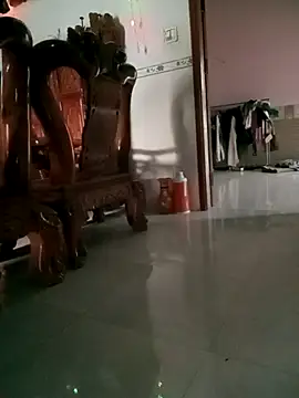 Em-mupmup online show from 04.18.26