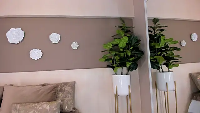 sofiaivanova online show from 02.15.26