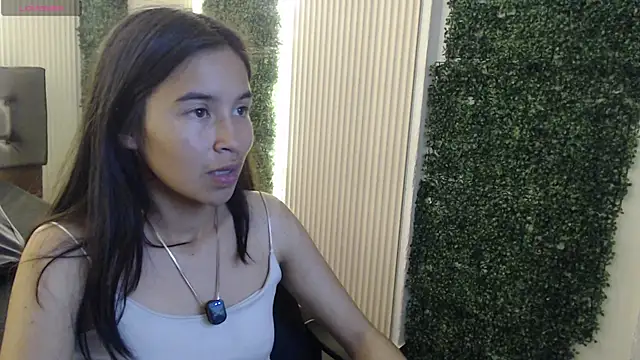 bunnywhite21 online show from 01.05.26