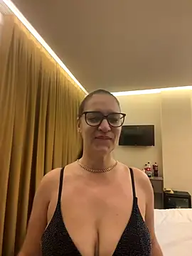 Milana8263 online show from 12.22.25