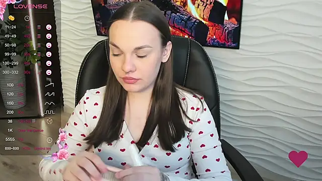 Snapshot of Mila_Milano chatting on 11.10.25 Mila Milano online show from 11.10.25