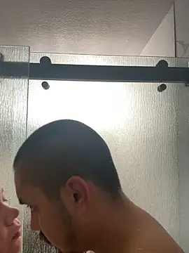 Snapshot of strawberry200512 chatting on 11.23.25 strawberry200512 online show from 11.23.25