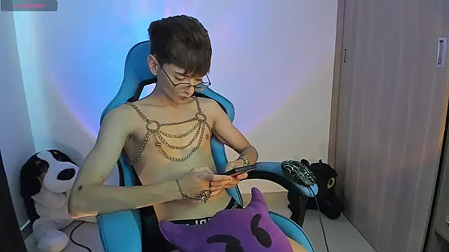 RYO BLEU  online show from 12.15.25