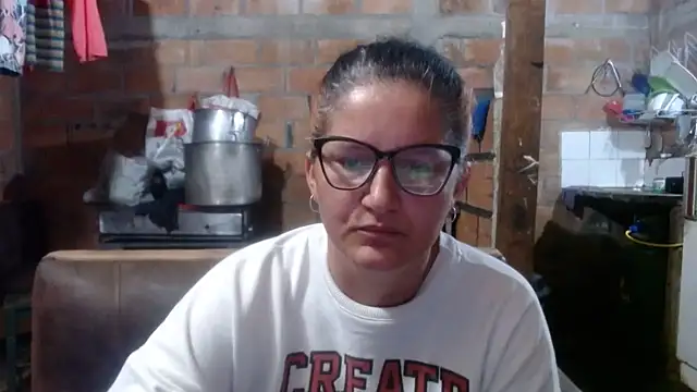 Snapshot of Sra_Angelina chatting on 05.03.26 Sra Angelina online show from 05.03.26