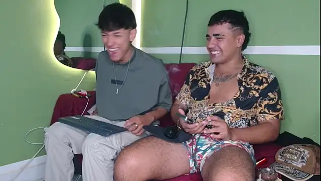 Snapshot of hank_hand chatting on 11.12.25 hank hand online show from 11.12.25