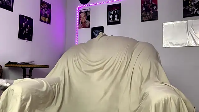 Huntall77 online show from 03.03.26