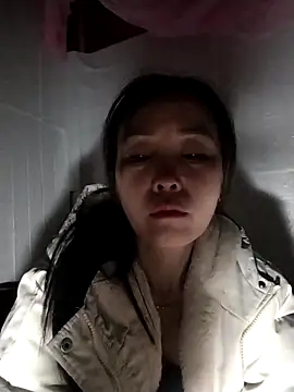 Feeling-hot online show from 11.23.25