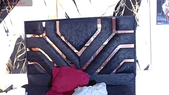 tael novacs online show from 01.10.26